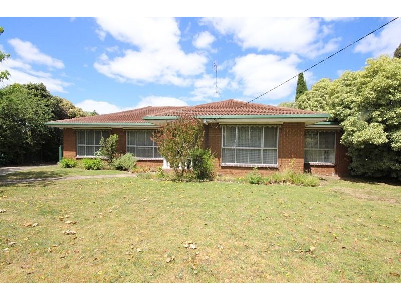 104 Forest Street, Lake Wendouree VIC 3350
