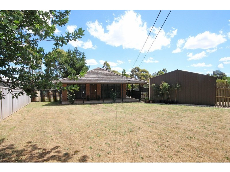 8 Church Street, Nerrina VIC 3350