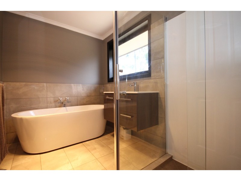 8 Church Street, Nerrina VIC 3350