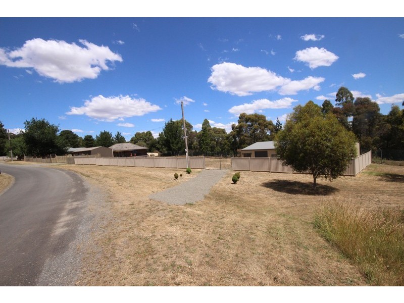 8 Church Street, Nerrina VIC 3350