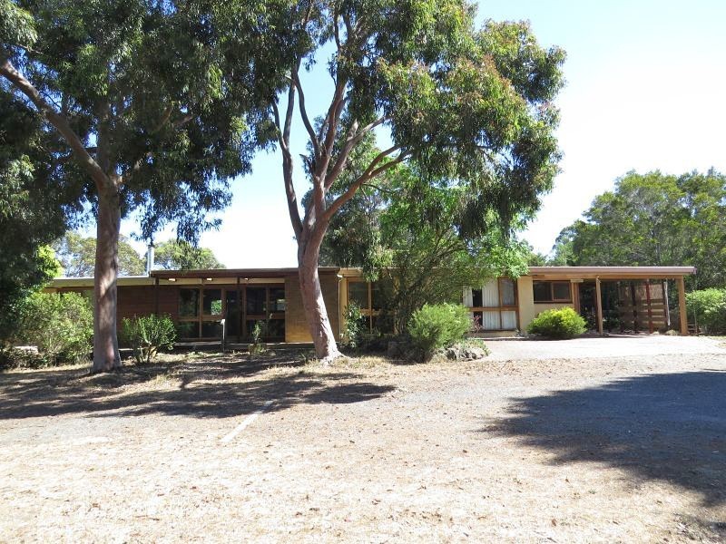 121 Gear Avenue, Mount Helen VIC 3350