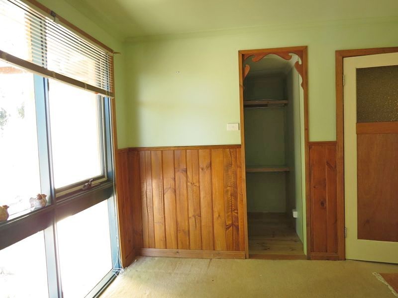 121 Gear Avenue, Mount Helen VIC 3350