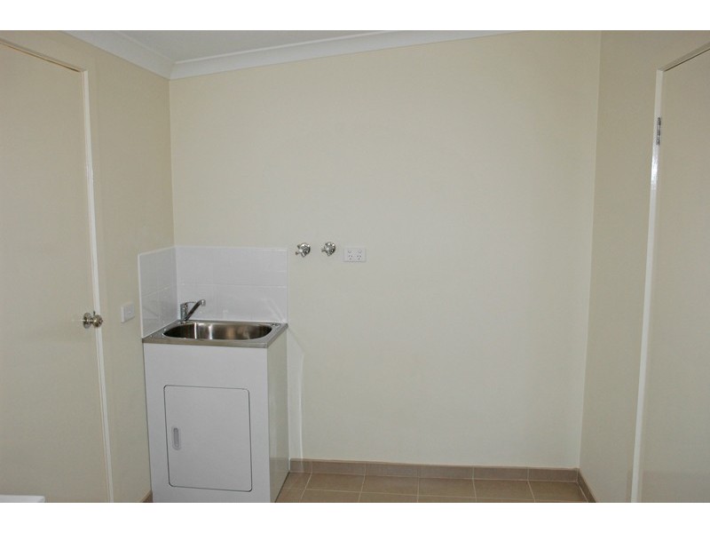 11 Hamilton Street, Linton VIC 3360