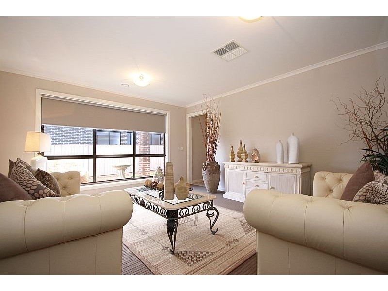 76 Learmonth Street, Alfredton VIC 3350