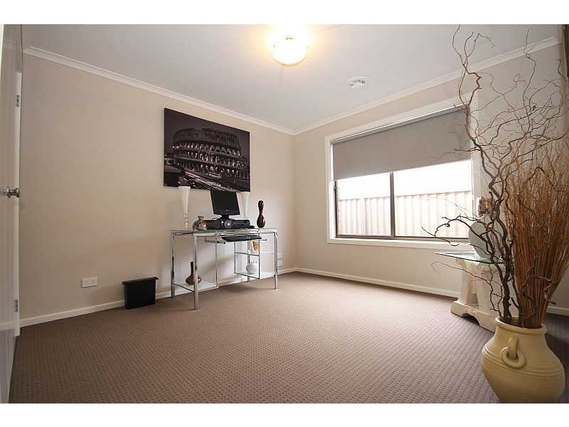 76 Learmonth Street, Alfredton VIC 3350