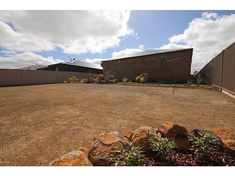 76 Learmonth Street, Alfredton VIC 3350