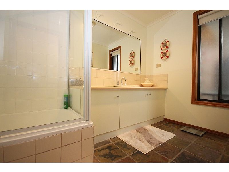 920 Smythesdale Road, Snake Valley VIC 3351