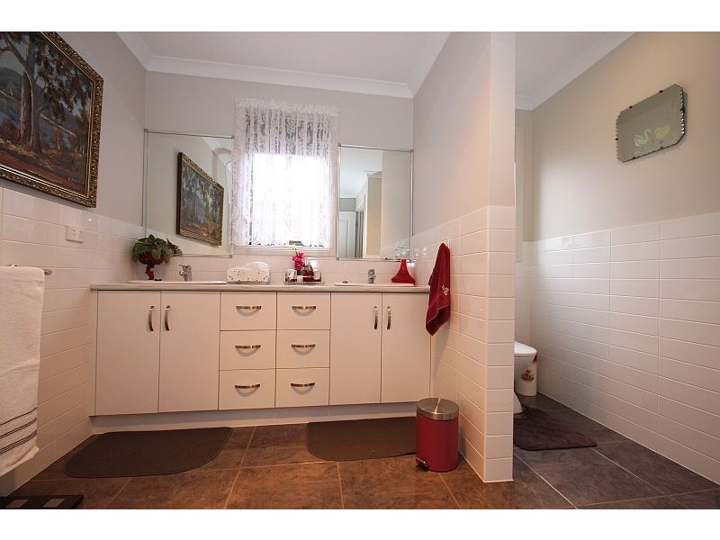 10 Heppner Court, Sebastopol VIC 3356