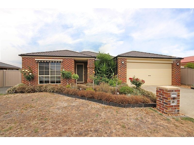 8 Deakin Drive, Delacombe VIC 3356