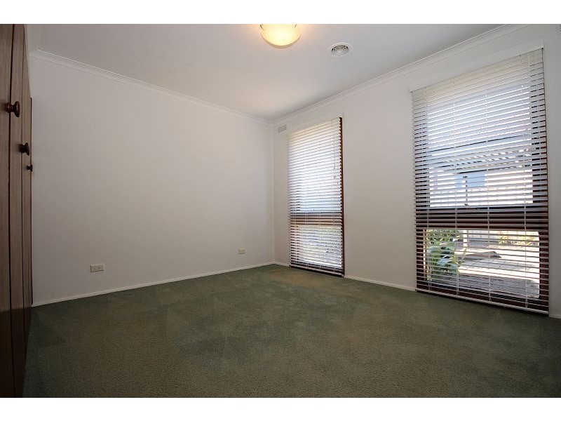 42 Montgomery Street, Wendouree VIC 3355