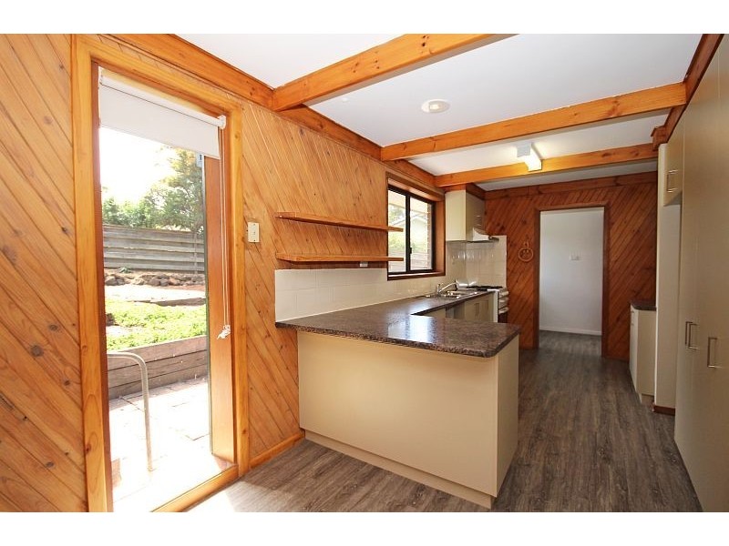 10 Soyuz Court, Mount Clear VIC 3350