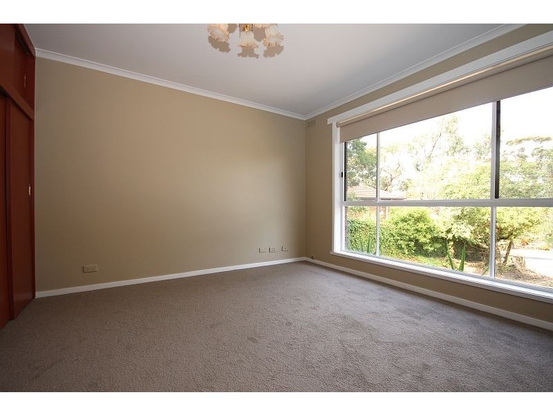 10 Soyuz Court, Mount Clear VIC 3350