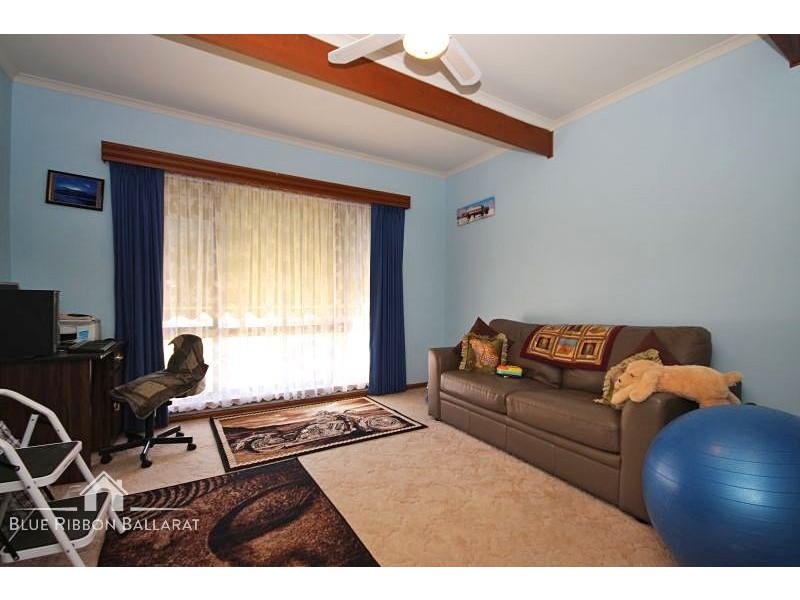 25 Yarrowee Street, Sebastopol VIC 3356