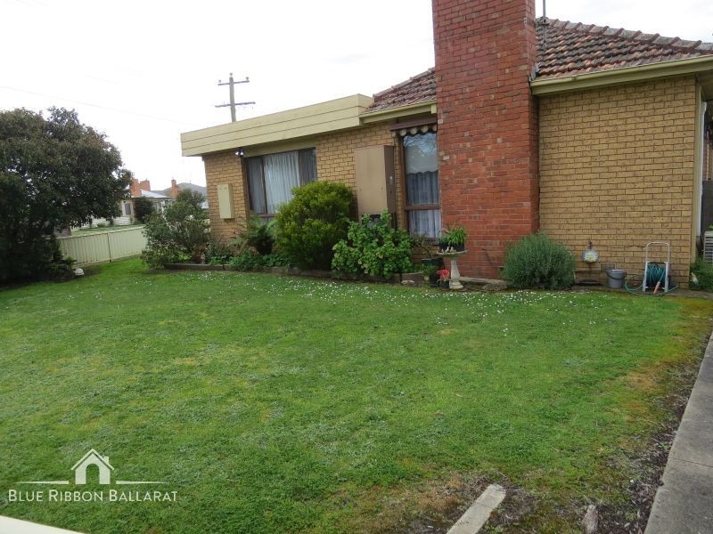 25 Yarrowee Street, Sebastopol VIC 3356