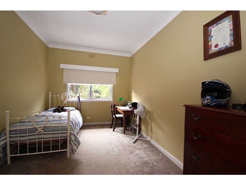 205 Lylia Avenue, Mount Clear VIC 3350