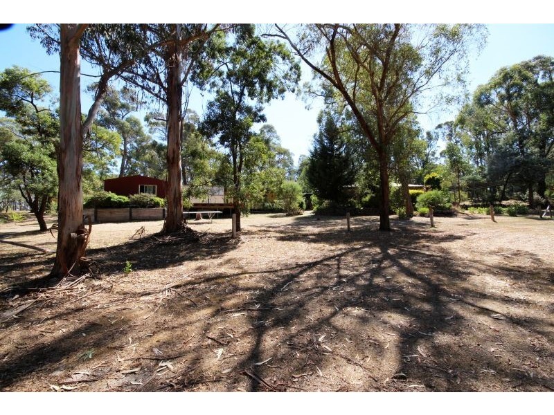 63 Cockatoo Road, Lal Lal VIC 3352