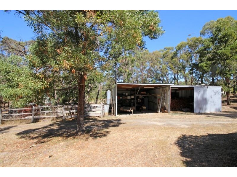 63 Cockatoo Road, Lal Lal VIC 3352