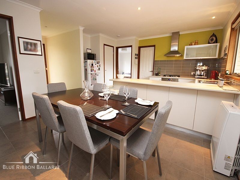 1/24 Bradby Avenue, Mount Clear VIC 3350