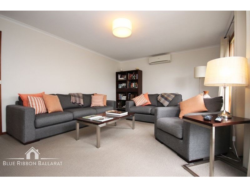 1/24 Bradby Avenue, Mount Clear VIC 3350