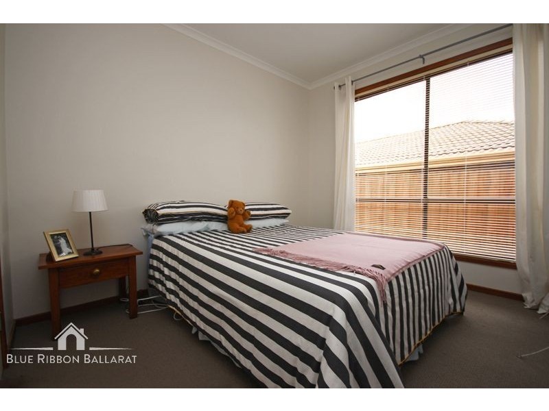 1/24 Bradby Avenue, Mount Clear VIC 3350