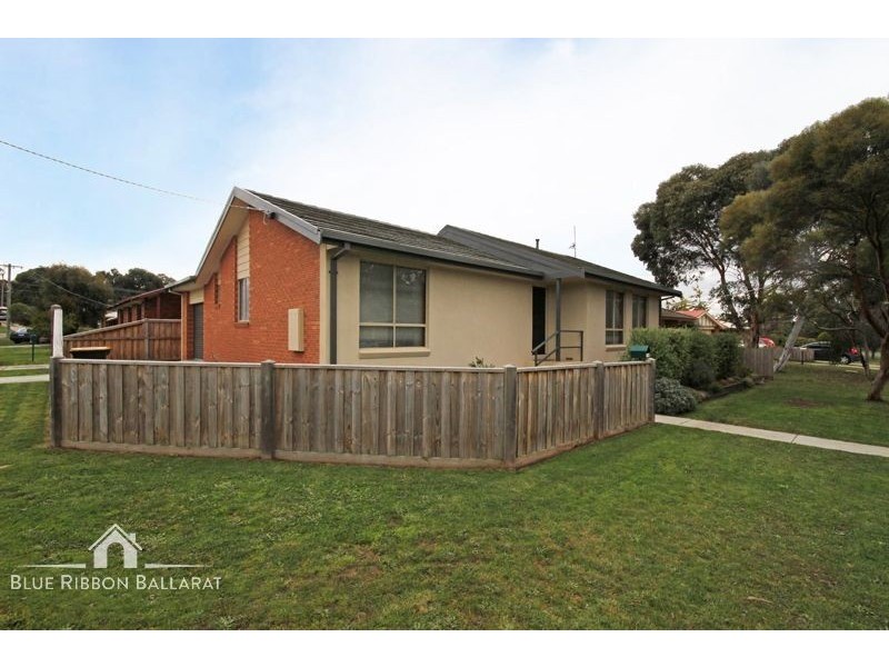 1/24 Bradby Avenue, Mount Clear VIC 3350