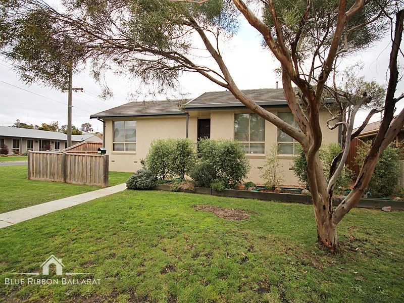 1/24 Bradby Avenue, Mount Clear VIC 3350