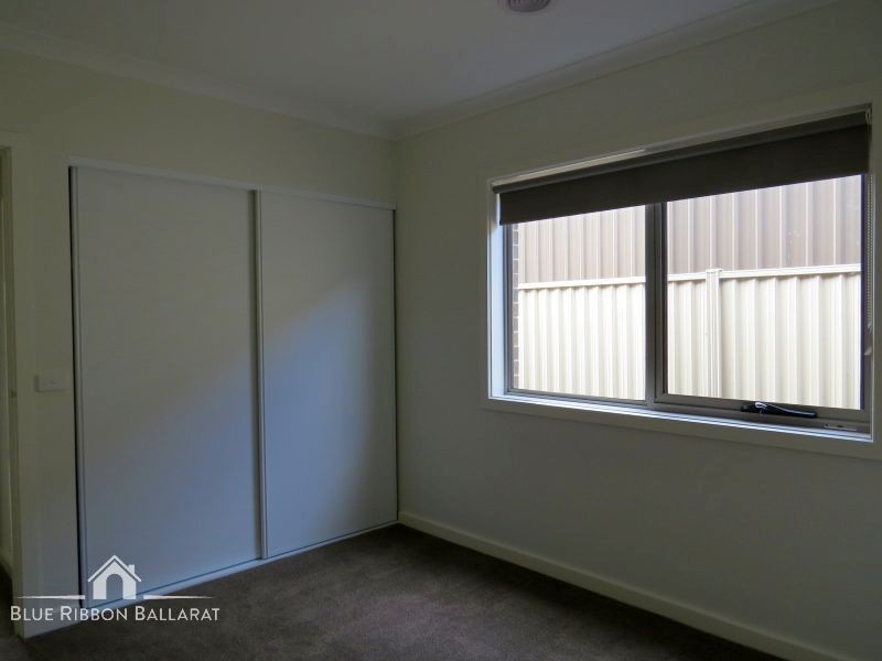 37 Ascot Gardens Drive, Delacombe VIC 3356