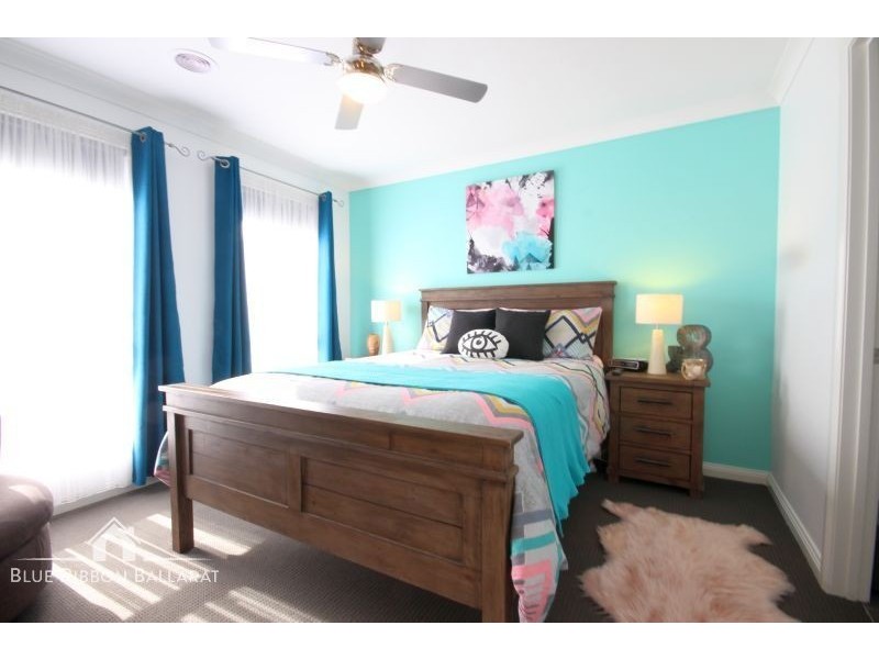 9 Heppner Court, Sebastopol VIC 3356