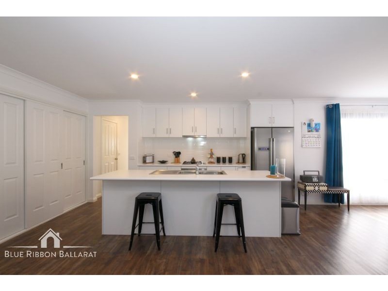 9 Heppner Court, Sebastopol VIC 3356