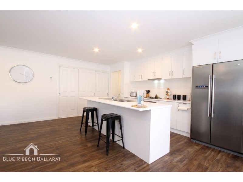 9 Heppner Court, Sebastopol VIC 3356