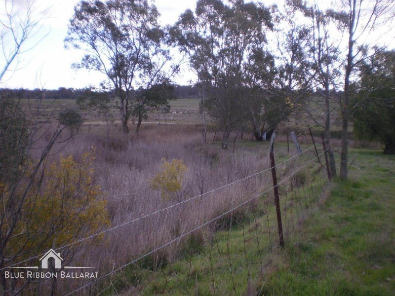 100 Murrays Road, Carapooee VIC 3478