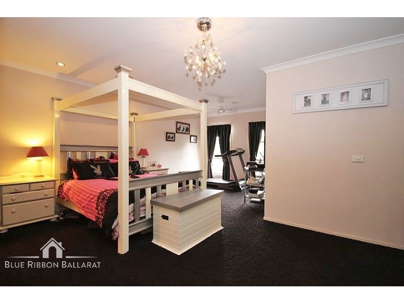 16 Carbine Drive, Alfredton VIC 3350