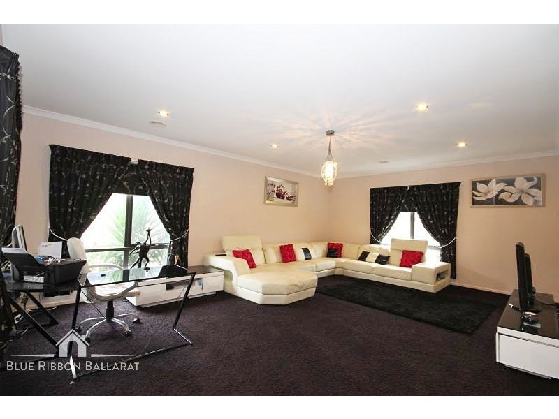 16 Carbine Drive, Alfredton VIC 3350