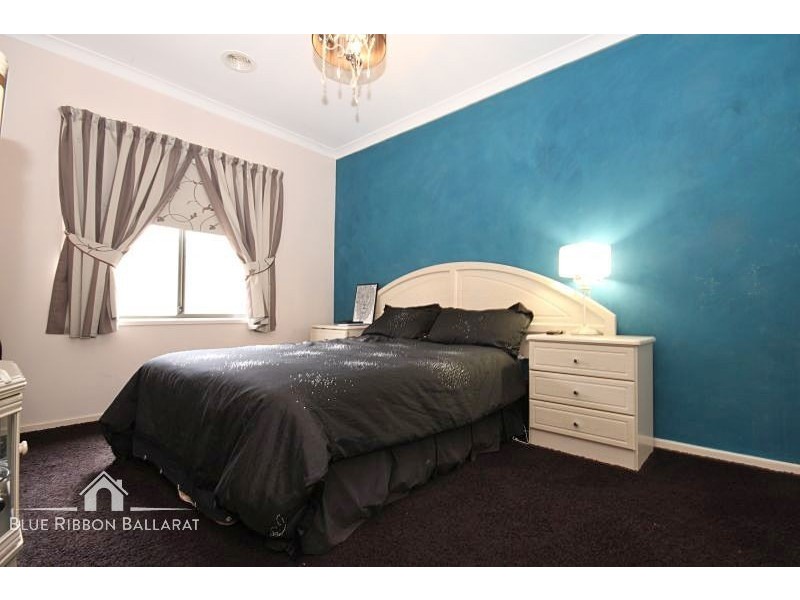16 Carbine Drive, Alfredton VIC 3350