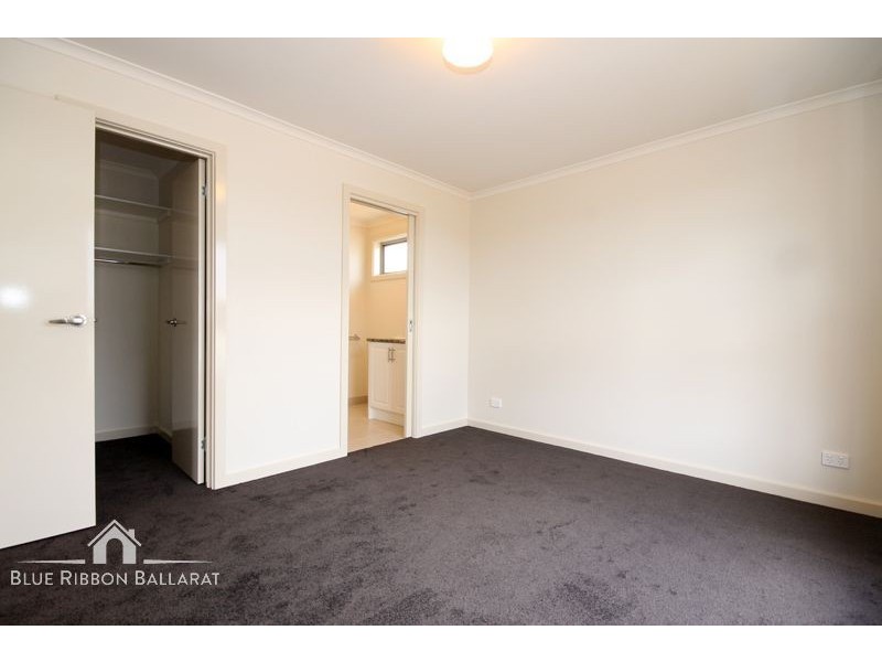 216 Kossuth Street, Sebastopol VIC 3356