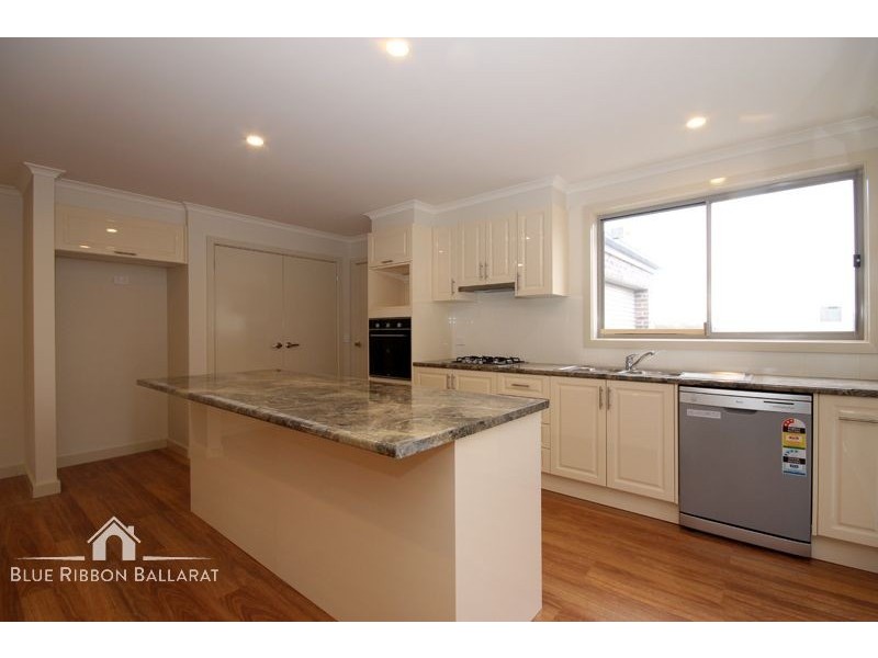 216 Kossuth Street, Sebastopol VIC 3356