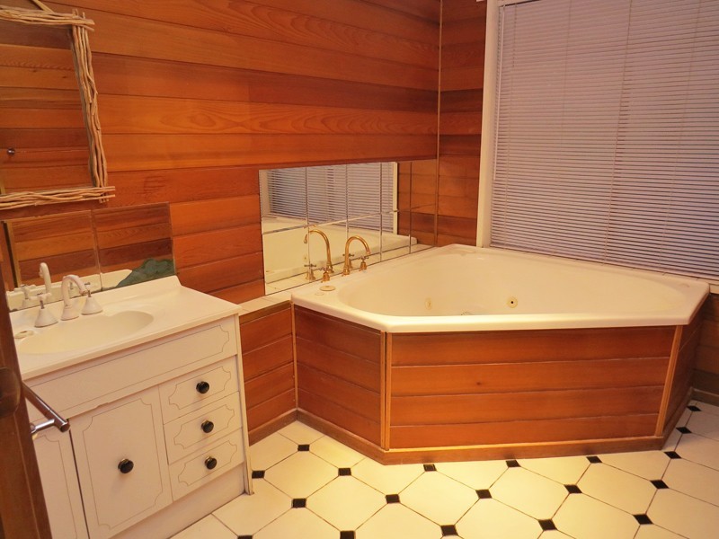 50 Bull In Court, Haddon VIC 3351