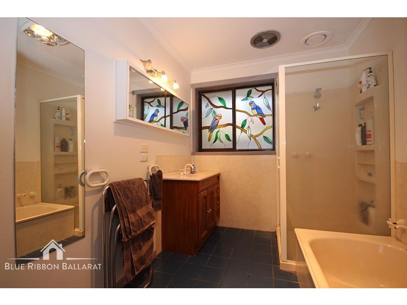 120 Learmonth Road, Wendouree VIC 3355