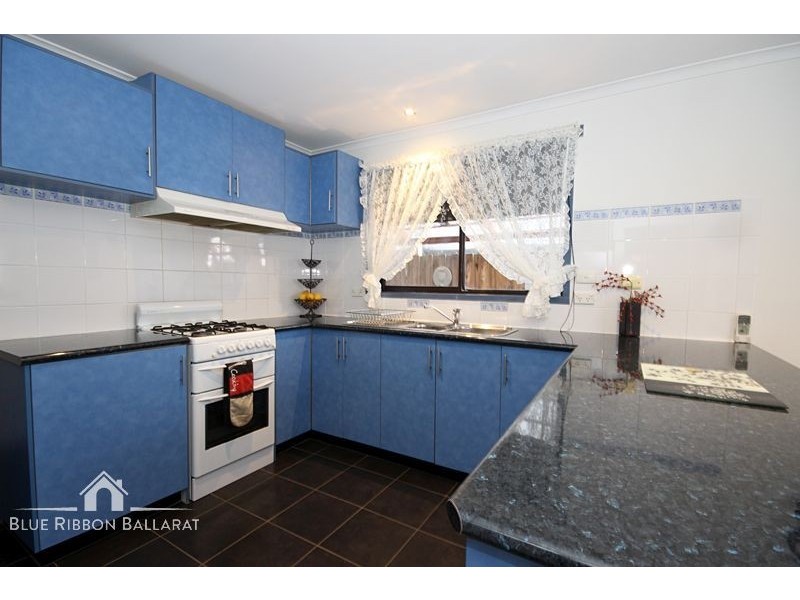 120 Learmonth Road, Wendouree VIC 3355