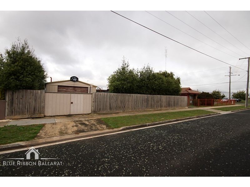 120 Learmonth Road, Wendouree VIC 3355