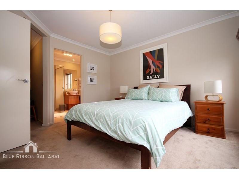 4 Eastview Court, Sebastopol VIC 3356