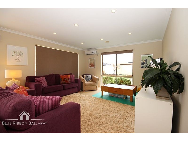 4 Eastview Court, Sebastopol VIC 3356