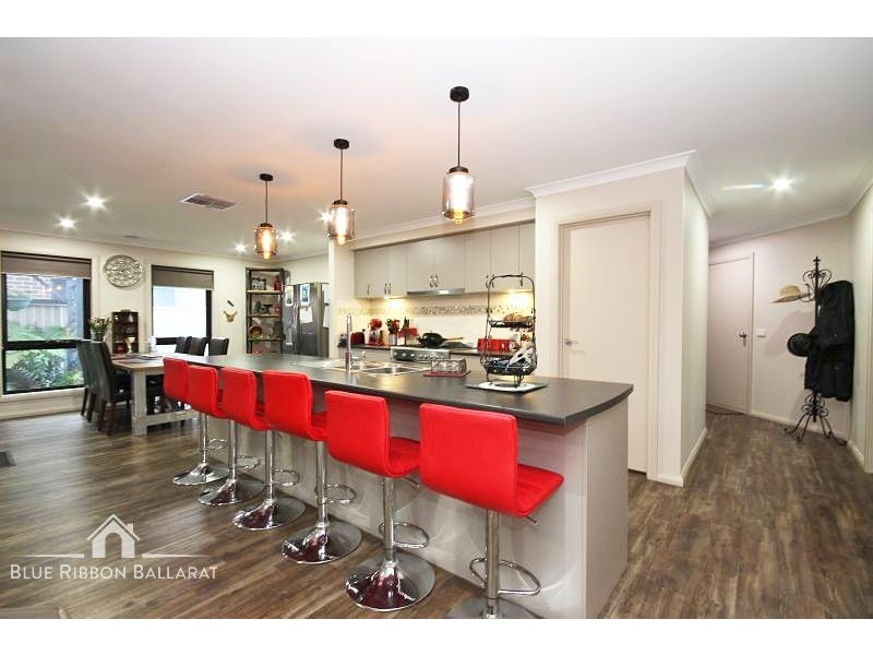 18 Annmaree Drive, Delacombe VIC 3356