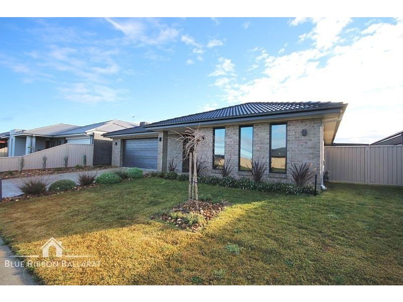 18 Annmaree Drive, Delacombe VIC 3356