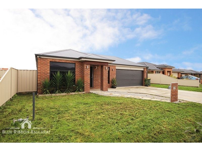 14 Stella Drive, Delacombe VIC 3356