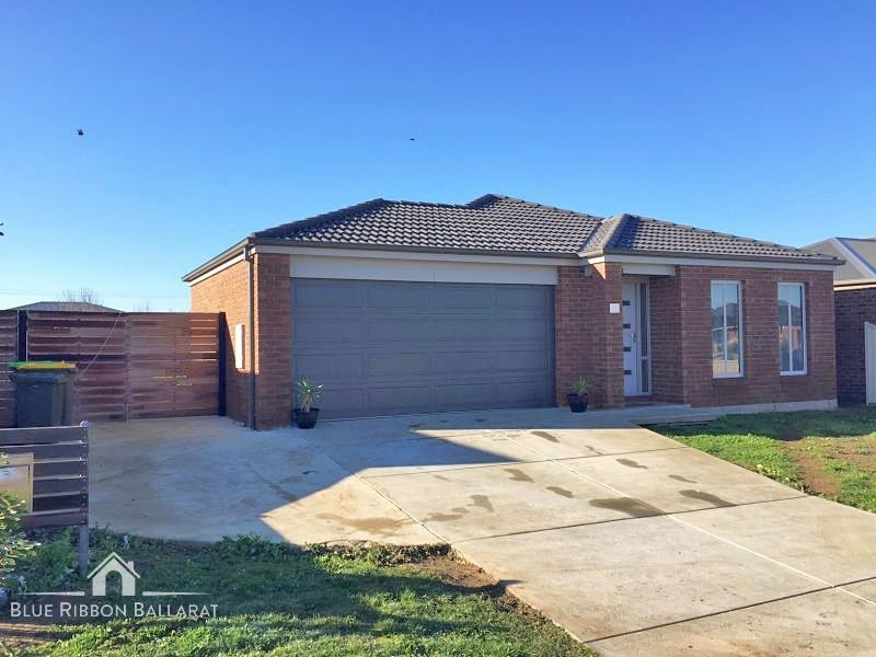 11 Ruby Close, Delacombe VIC 3356