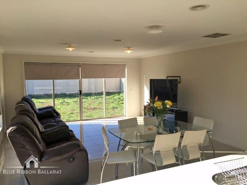 11 Ruby Close, Delacombe VIC 3356