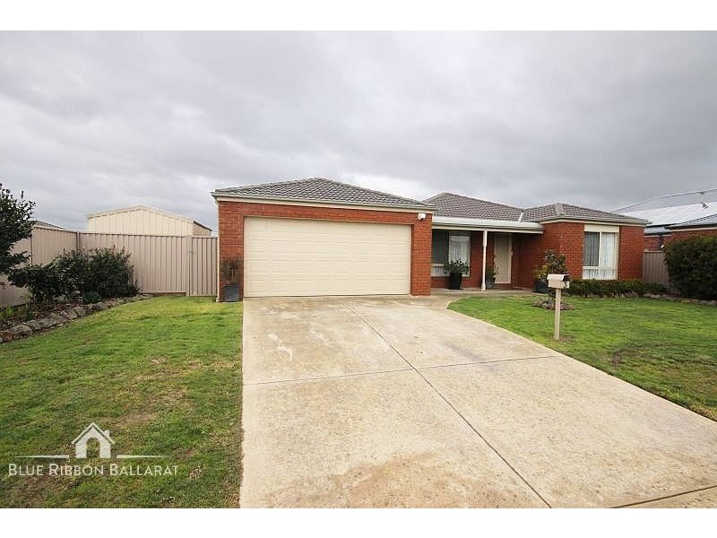 3 Barton Close, Delacombe VIC 3356