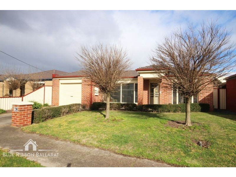 9 Vale Street, Sebastopol VIC 3356