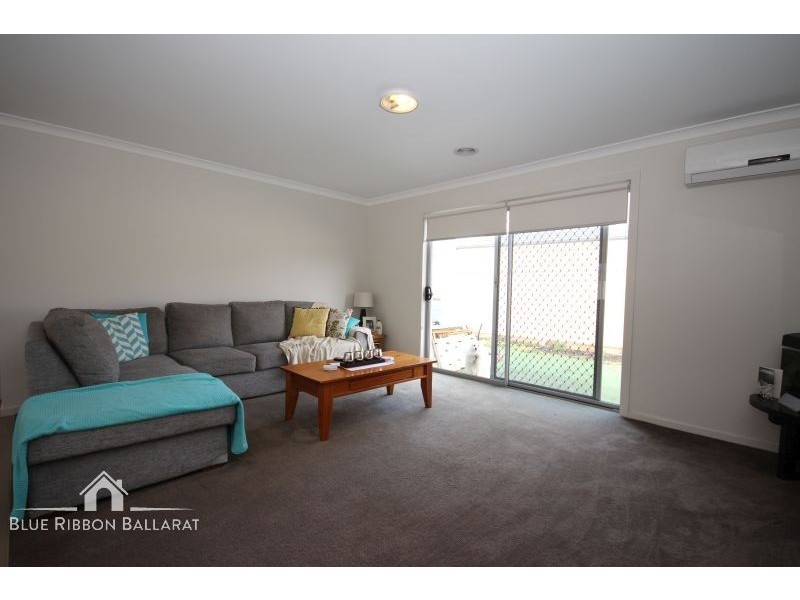 20 Chifley Drive, Delacombe VIC 3356